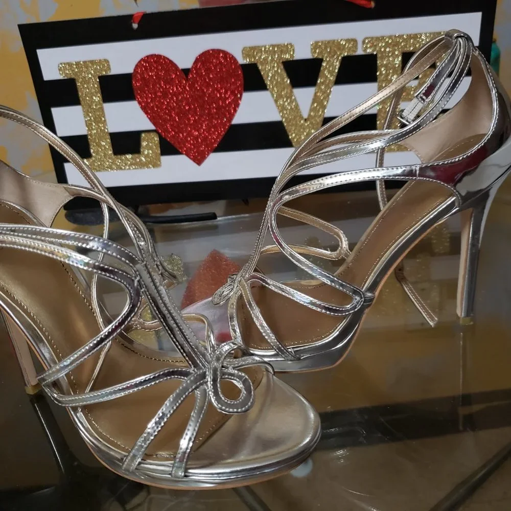 Heels - Picture 2 of 6